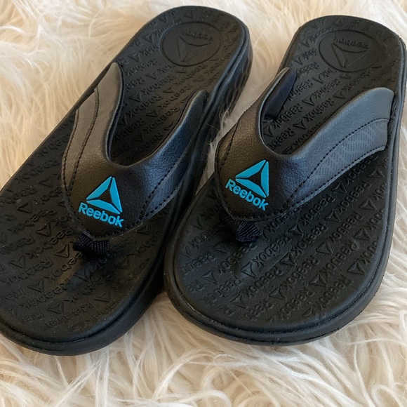 REEBOK flip flops - Picture 8 of 12